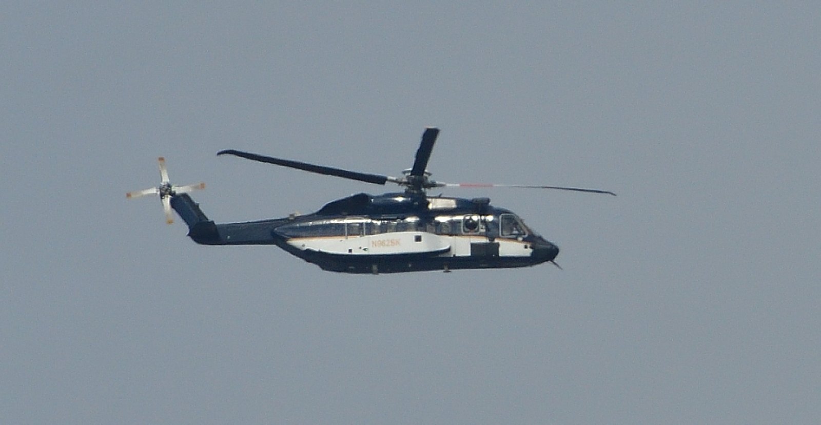 Sikorsky S-92A passes over Fairhope FEB 08 2025