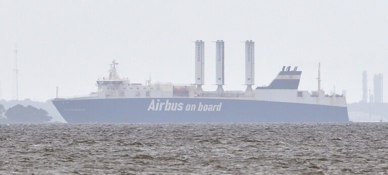 Ville de Bordeaux leaves Mobile bound for Europe