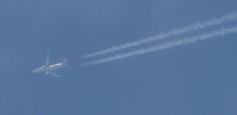 American Airlines flight 492 over Mobile Bay