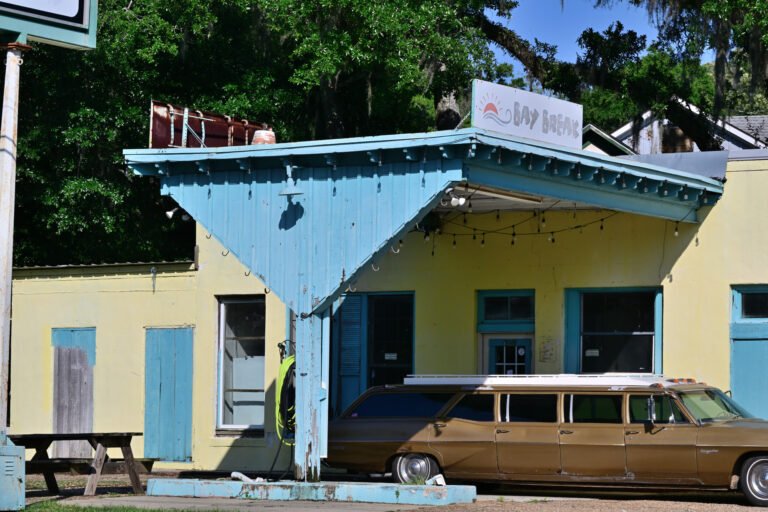 Bay Break on S Mobile St in Fairhope
