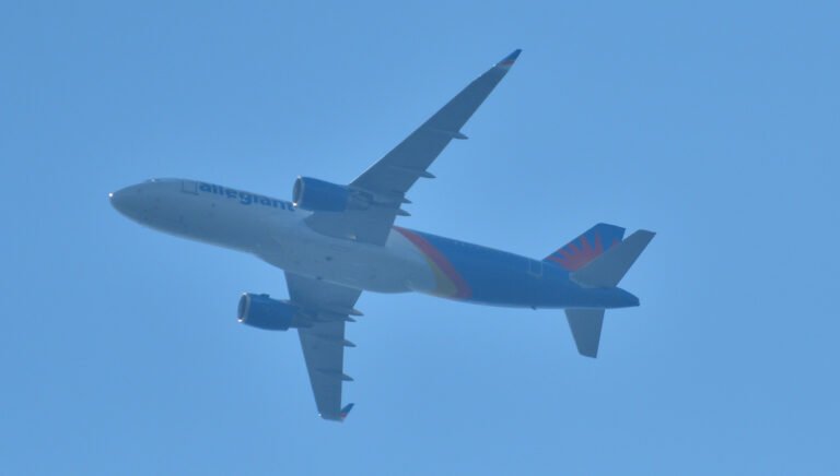 Allegiant Air flight 1358 passes over Fairhope