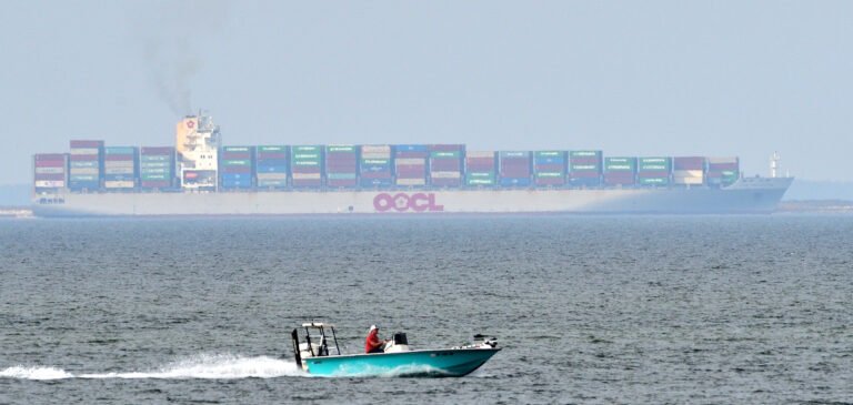 Container ship OOCL Southampton arrives