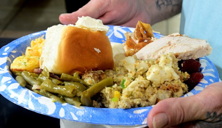 Thanksgiving 2025 meal at VFW Post 5660 in Fairhope, Alabama