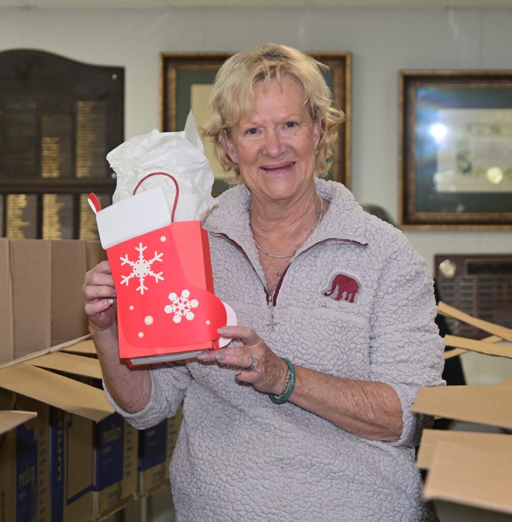 Fairhope Elks Lodge Christmas food drive