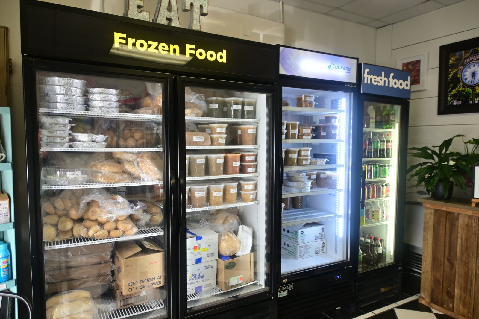 Rouxster sells a variety of fresh and frozen foods
