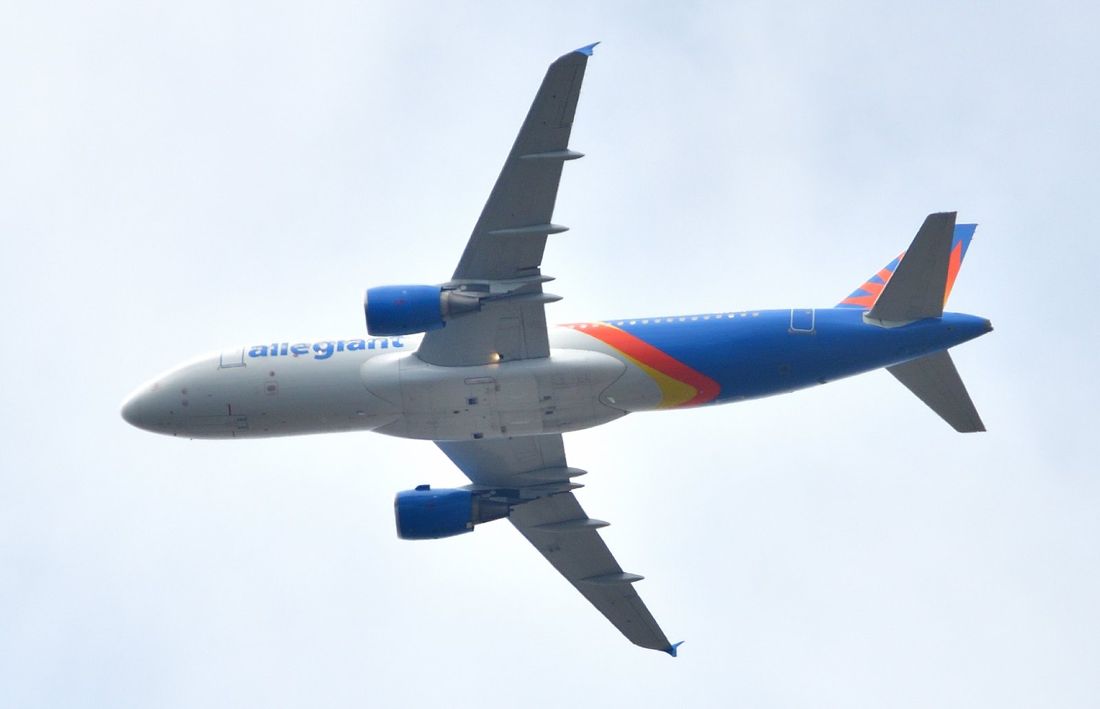 Allegiant Air flies over Fairhope MAR 16th 2026
