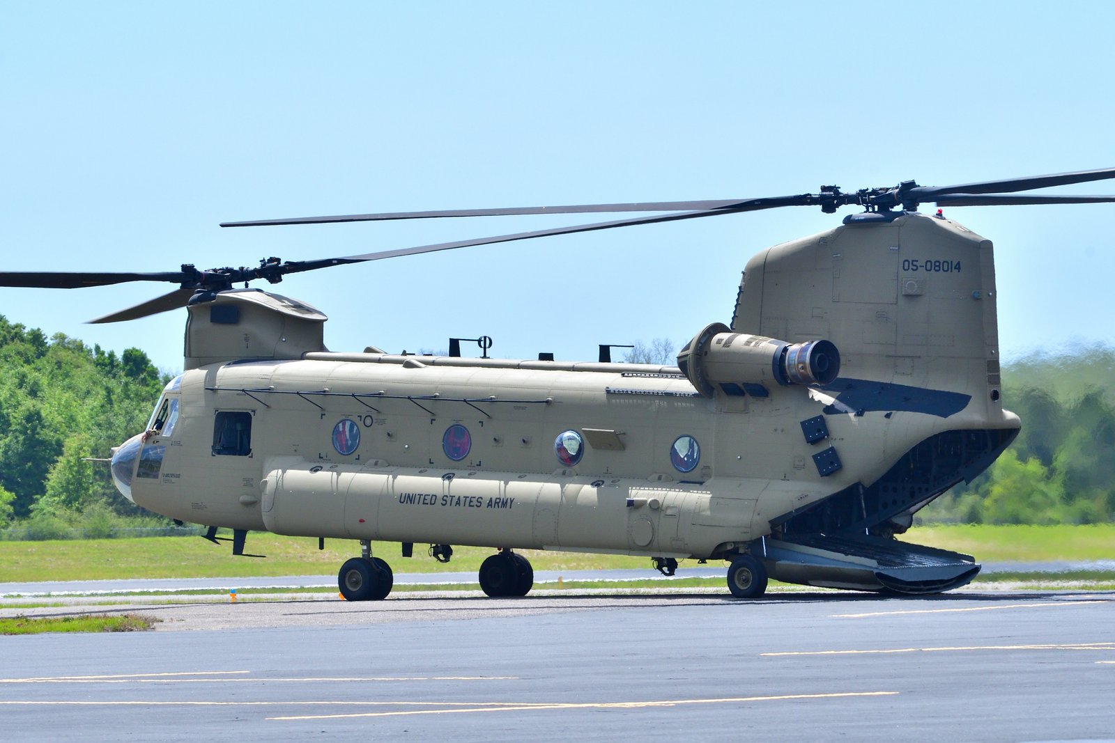 US Army Boeing CH-47 Chinook in Fairhope APR 10 2026