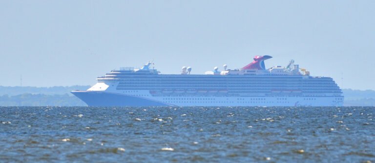 Spirit leaves Mobile, not to return until October