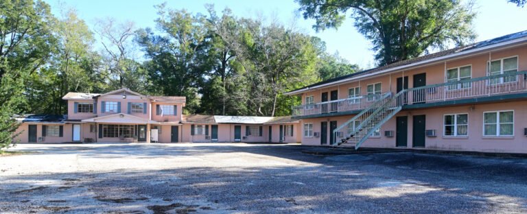 Fairhope's Baron's Inn